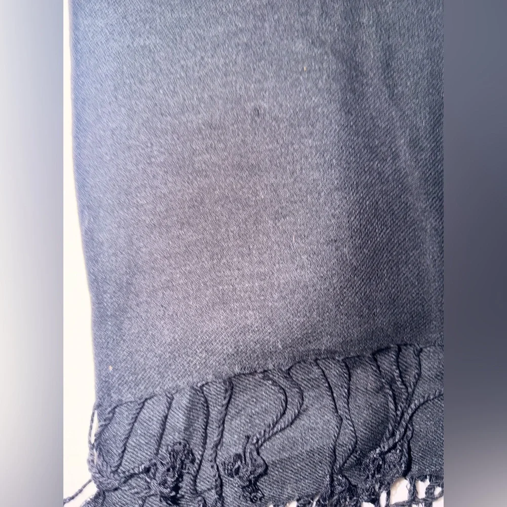 Cashmere Pashmina Silk Blend Scarf - Picture 4 of 4